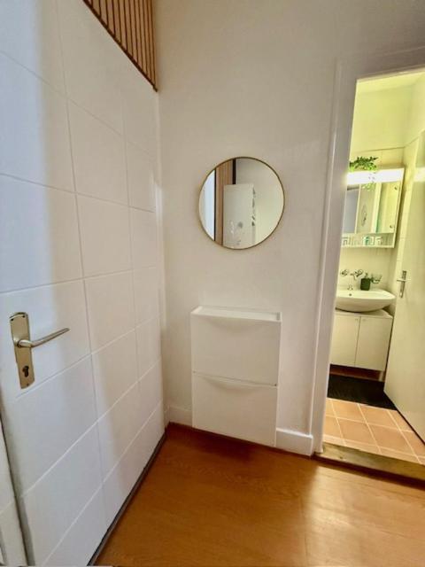 Moderne Et Chaleureux Au Coeur De Geneve - Parfait Pour Courts Sejours